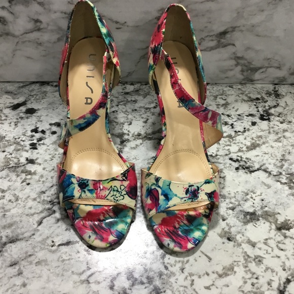 Unisa Women's Floral Patent Open Toe Pumps Heels - Picture 9 of 13